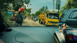 Jalan rusak