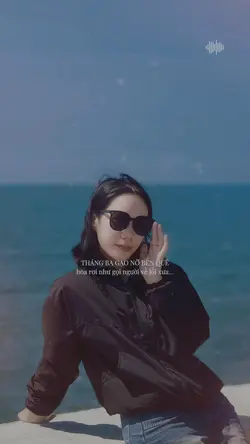 Tháng Ba hoa gạo nở