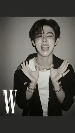 1 vid + 12 ảnh