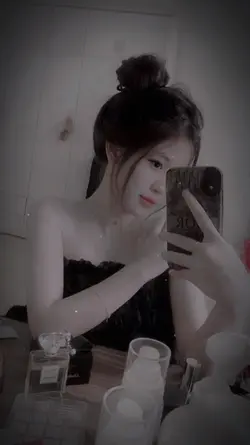 Thương anh còn trẻ