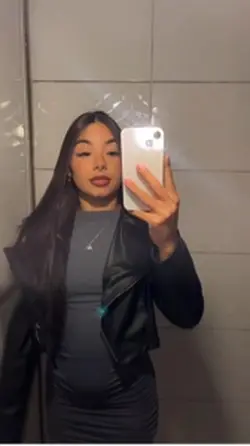 🫦