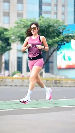 Running in Slowmo