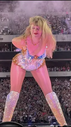 Taylor!!