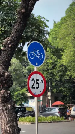 E E SEKEDUNG KEDING