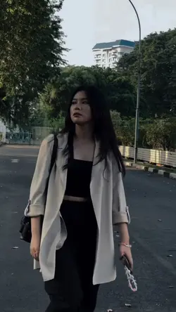 Cinta dari seberang