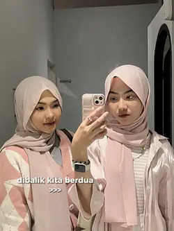 Di balik kita berdua