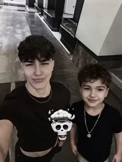Mini me