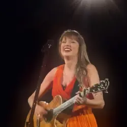 tay tay 