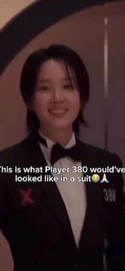 SE MI IN A SUIT 😱