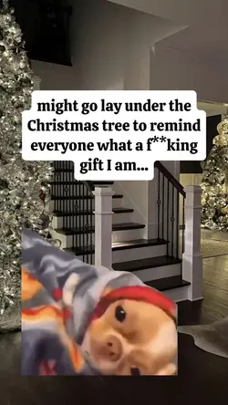 lay under d xmastree