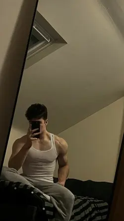 mirror muscle