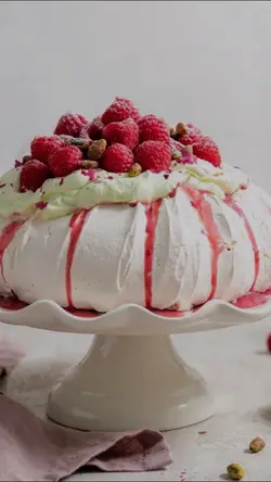 PAVLOVA FOOD
