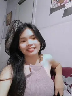 3 selfie pics 