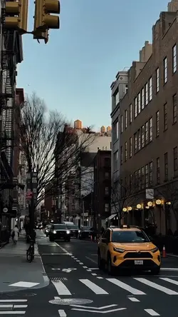 City vlog aesthetic