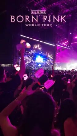 BLACKPINK💕WORLD TOUR