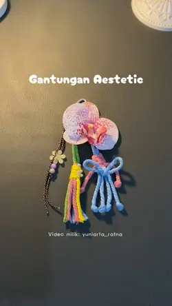 Gantungan Aestetic 