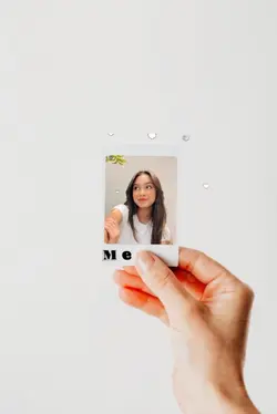 polaroid frame