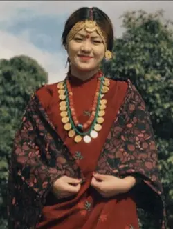 Gurung dressai ma