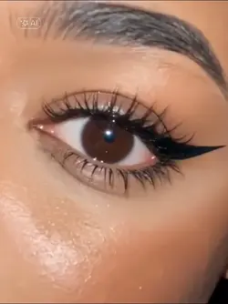 ZOOM EYES