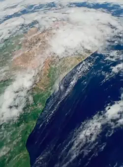 earth zoom out 