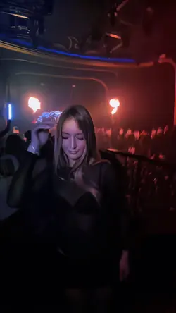 PARTY NIGHT