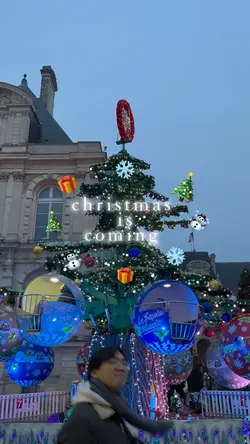 christmas is coming 