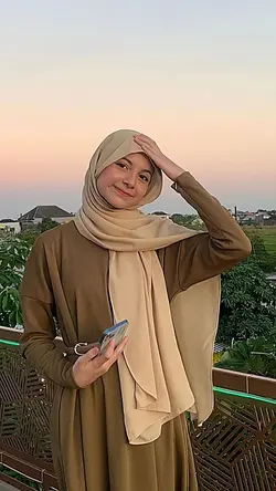 lahir dlm keluarga..