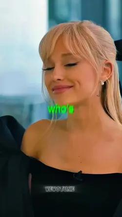 Ariana Grande LOVES 