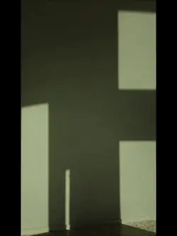 Sguardo timido, ritmo frenetico