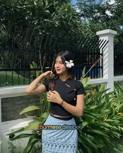 Burmese drss🖤