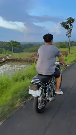KAKA MAIN SALAH