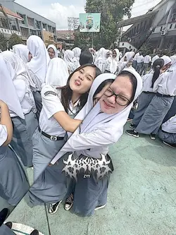 VERSI 3:4