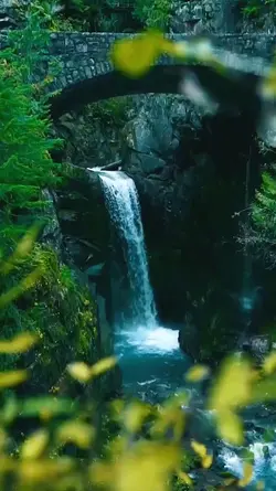 the waterfalls 4clip