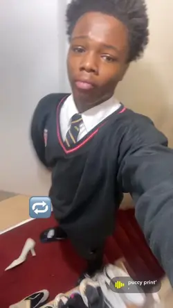 On😫
