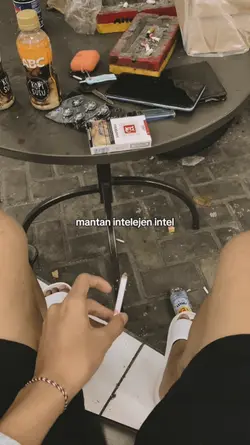 mantan intelejen