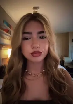 PRETTY GIRLL!!