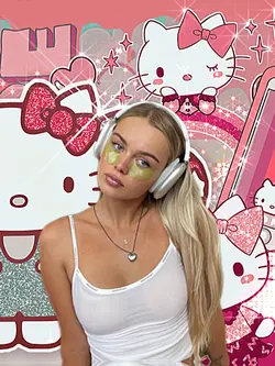 Hello Kitty Girl