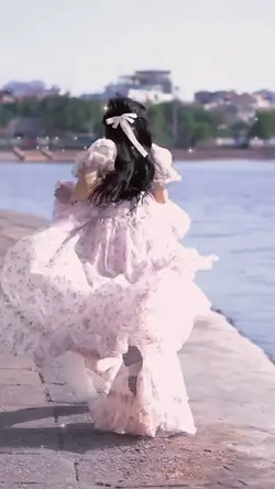 thay video