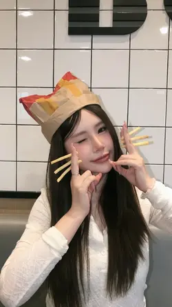 MCDONALD'S KITTY 