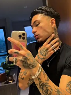 VIDRADO EM VOCE