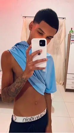 Eu de cabelo pretin