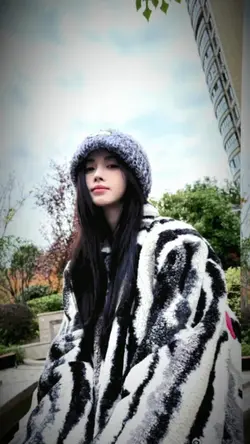 Anh ơi em lạnh lắm..