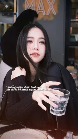 Không ngắm được bình