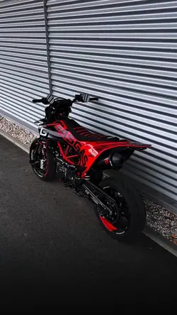 MOTORCYCLE EDIT
