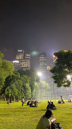 mga bituin nakatingi