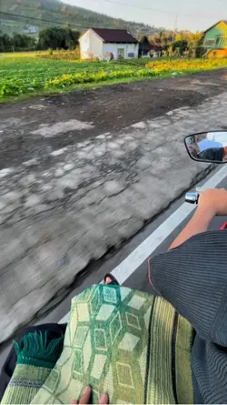 asiknya menikmati