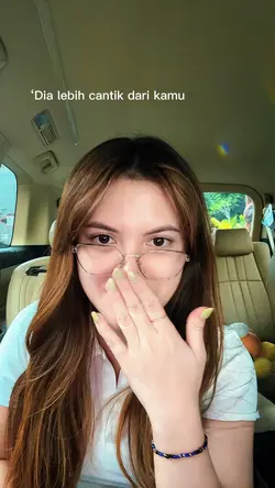 Dia lebih cantik