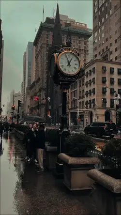 City vlog aesthetic