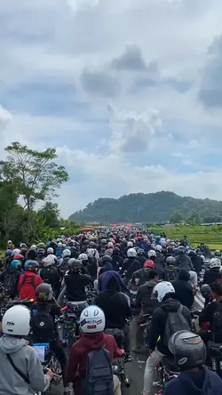 kurangi kecepatan