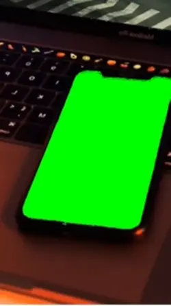 Phone green screen 